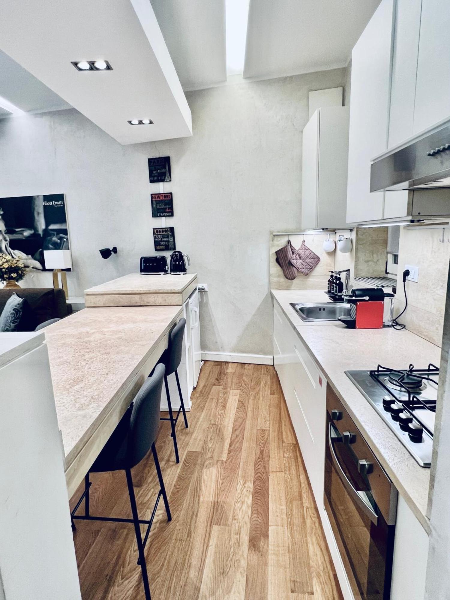 Campo Dei Fiori Modern Apartment With Terrace โรม ภายนอก รูปภาพ